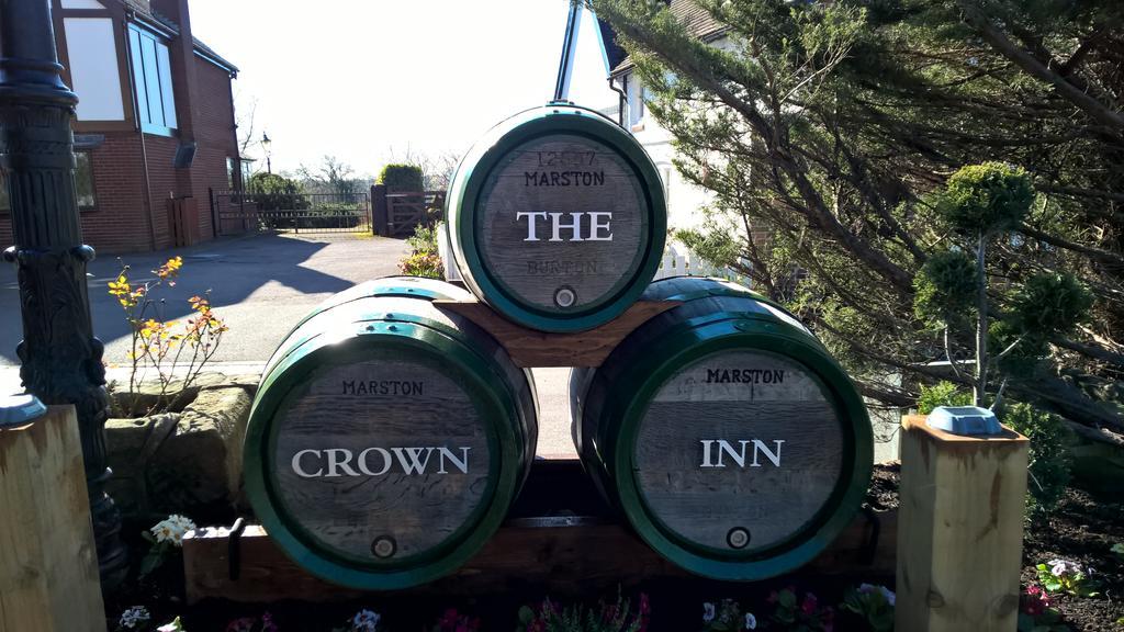 Crown Inn Marston Montgomery ภายนอก รูปภาพ